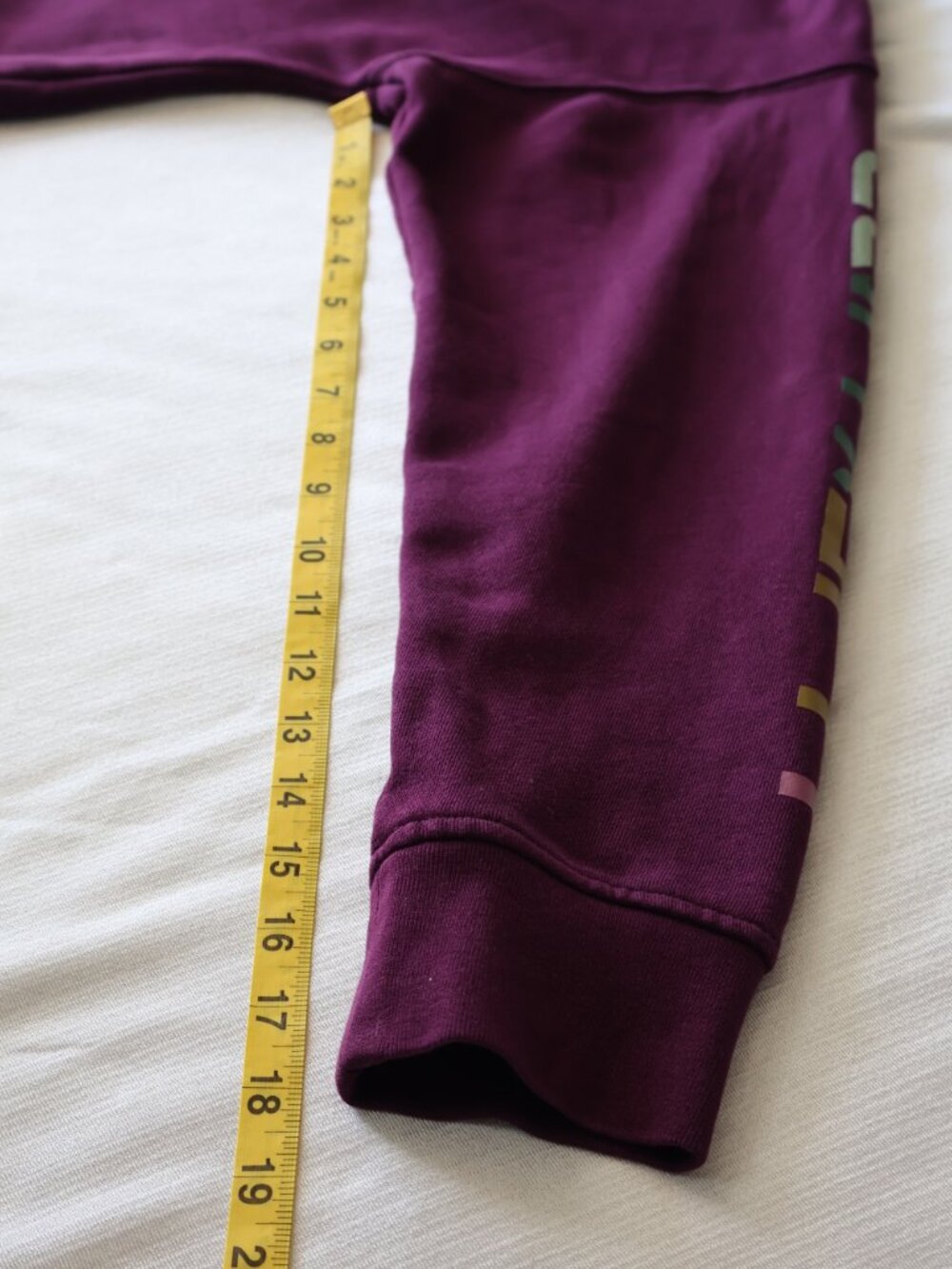 Size M - Carhartt TENCEL™ Fiber Series - Sleeve Graphic Sweatshirt - Eggplant - Picture 9 of 16